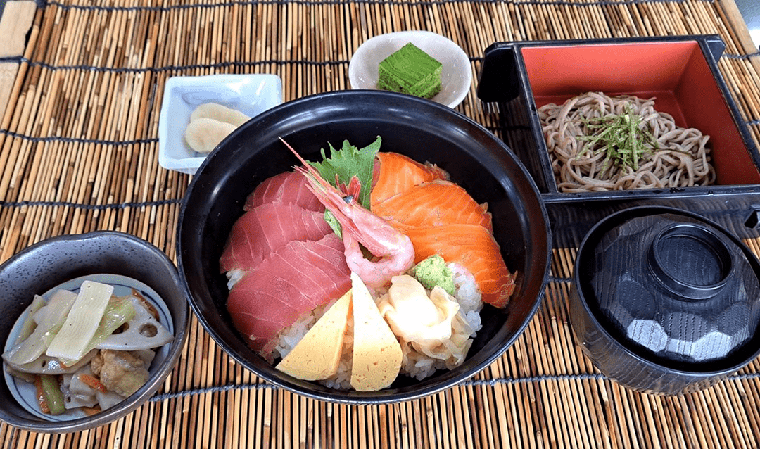 海鮮丼