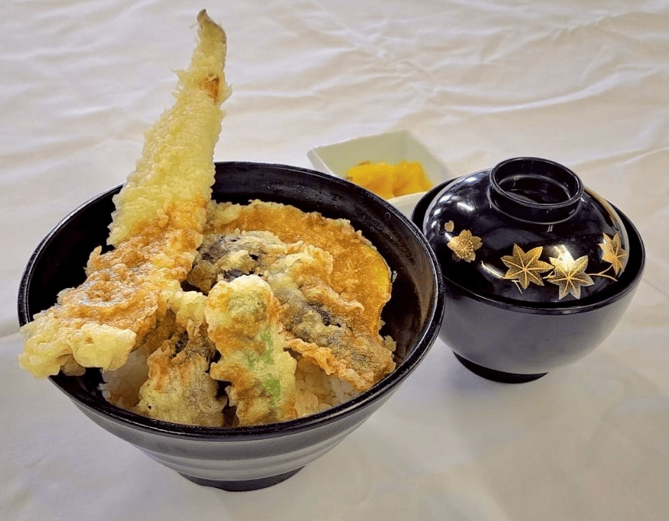 大穴子と旬野菜の天丼