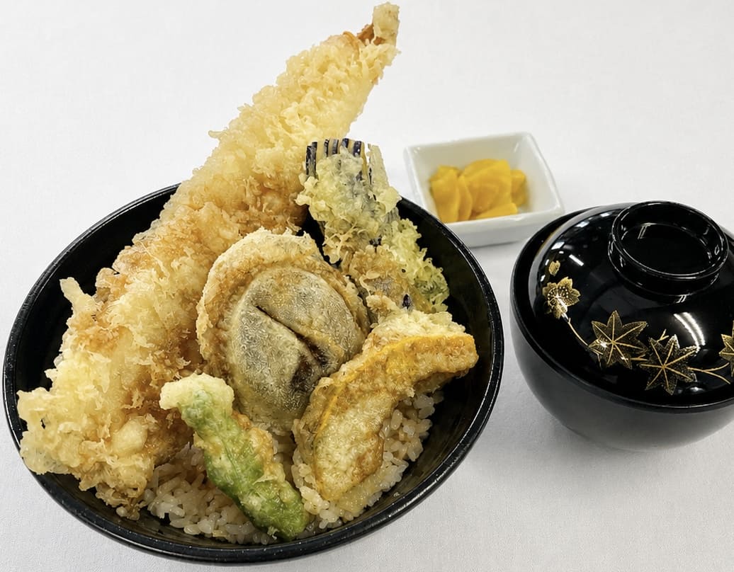 大穴子と旬野菜の天丼