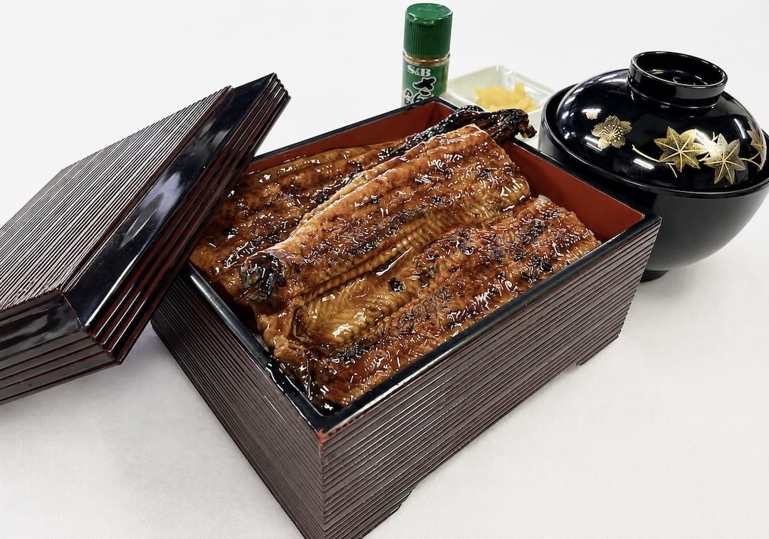 鰻重 ‟イワシつみれ汁付”