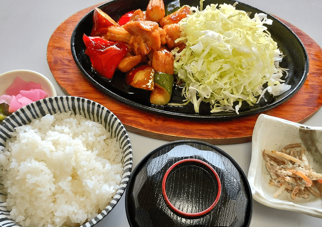 夏野菜の照り焼きチキン膳