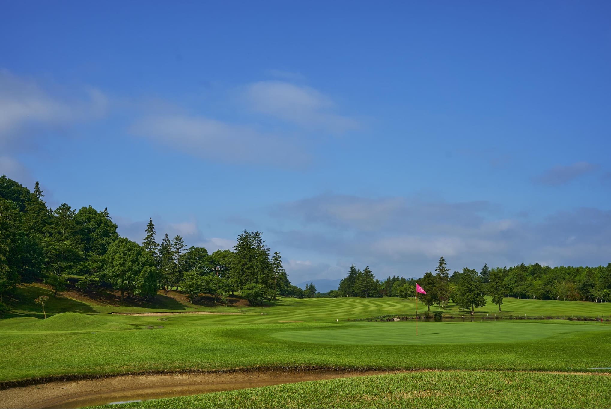 HOLE9